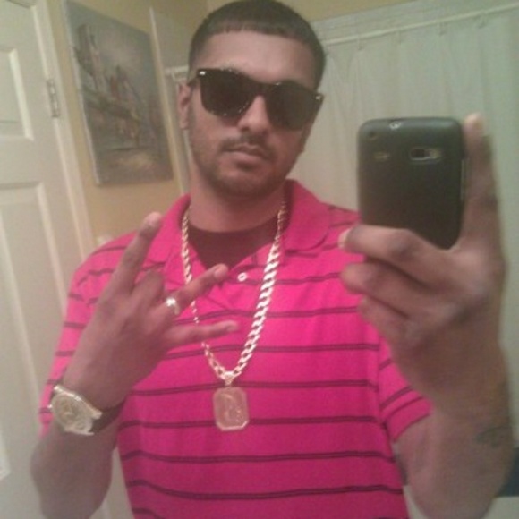 Meet your Posher, Asif (Ace) - Picture 2 of 5